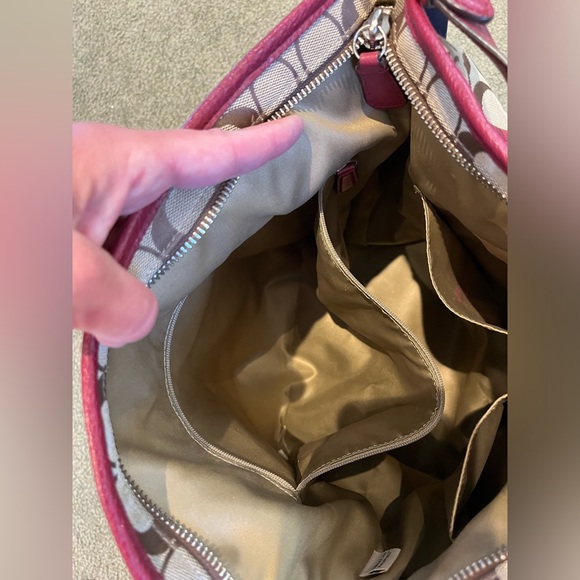 Authentic COACH Park Signature Hobo Red/Khaki/ Crimson Shoulder Bag - Picture 5 of 7